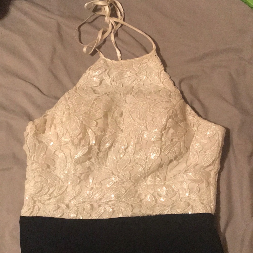 Dress - Picture 3 of 4